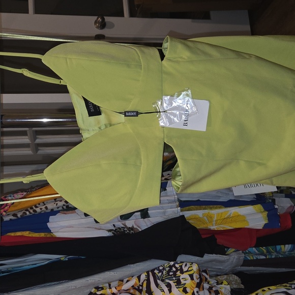 Bardot NWTs Cut Out Slit Midi Dress - Picture 10 of 10